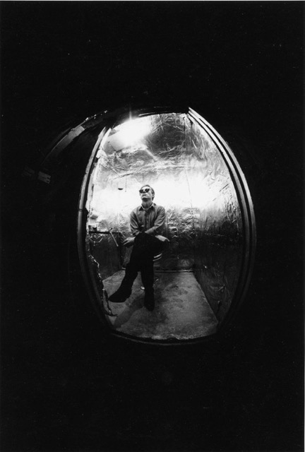 David MC Cabe, Andy dans les toilettes, La Factory, New York, hiver 1964-65