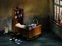 Frank_kunert_office_nap